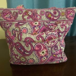 Medium size paisley print Vera Bradley shoulder bag